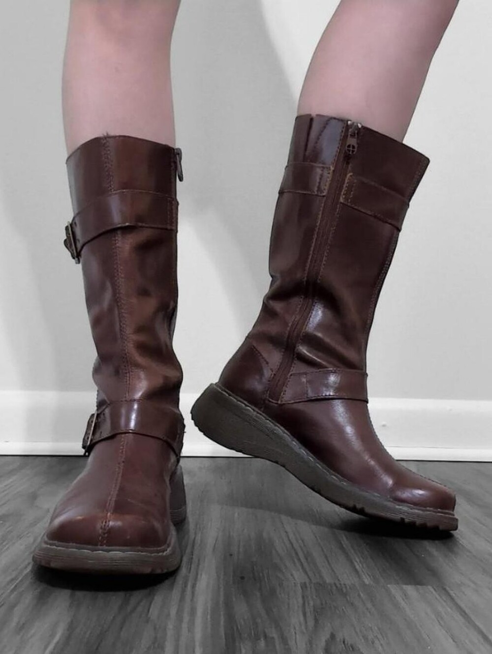 Dr. Martens Buckle Harness Boots In The Style Milly - Picture 4 of 8